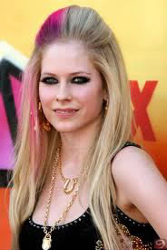 Avril Lavigne et autres stars.