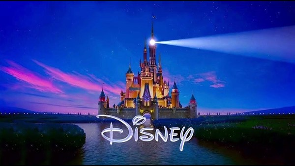 Personnages Disney dans le monde (1)