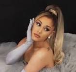 Ariana Grande clip