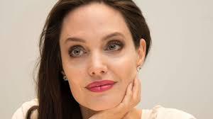 Une star, un quizz 1) : Angelina jolie