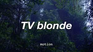 Blondes à la TV