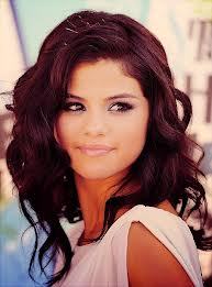 Les astuces beauté et maquillage de Selena Gomez